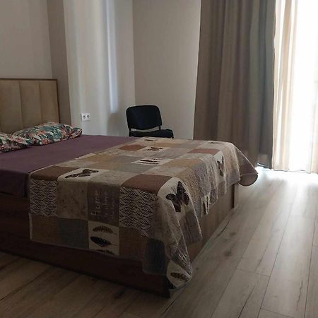 Sol'S M2 White Modern Apartments Тбілісі Екстер'єр фото