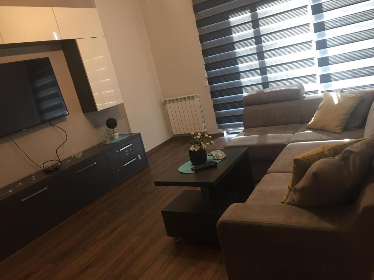 Sol'S M2 White Modern Apartments Тбілісі Екстер'єр фото