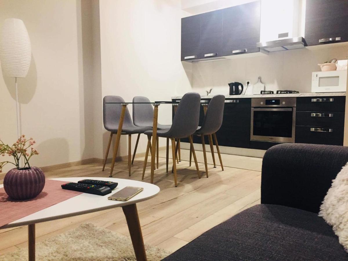 Sol'S M2 White Modern Apartments Тбілісі Екстер'єр фото