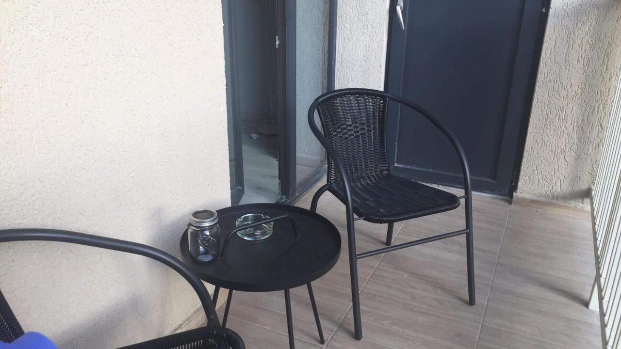 Sol'S M2 White Modern Apartments Тбілісі Екстер'єр фото