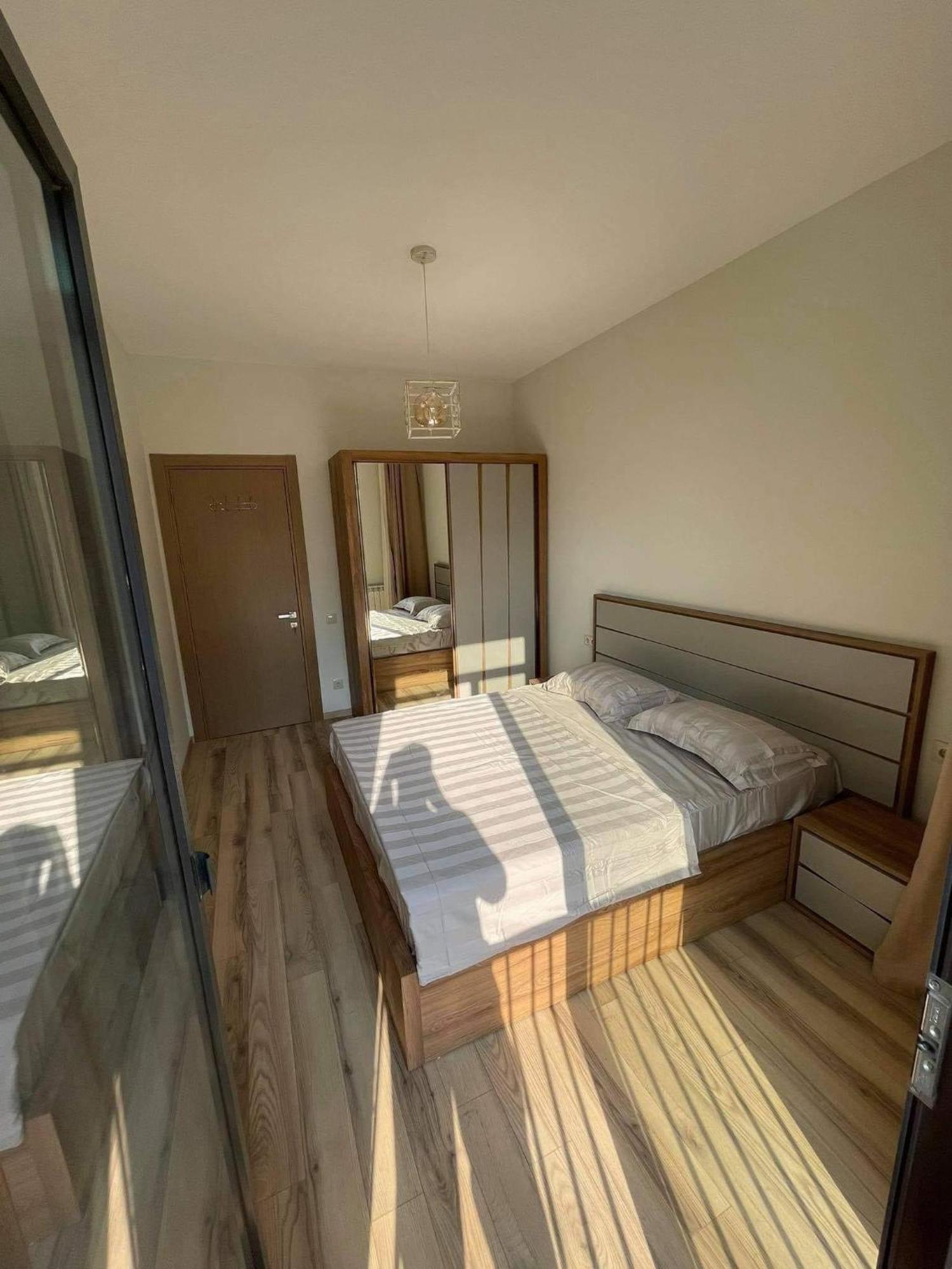 Sol'S M2 White Modern Apartments Тбілісі Екстер'єр фото