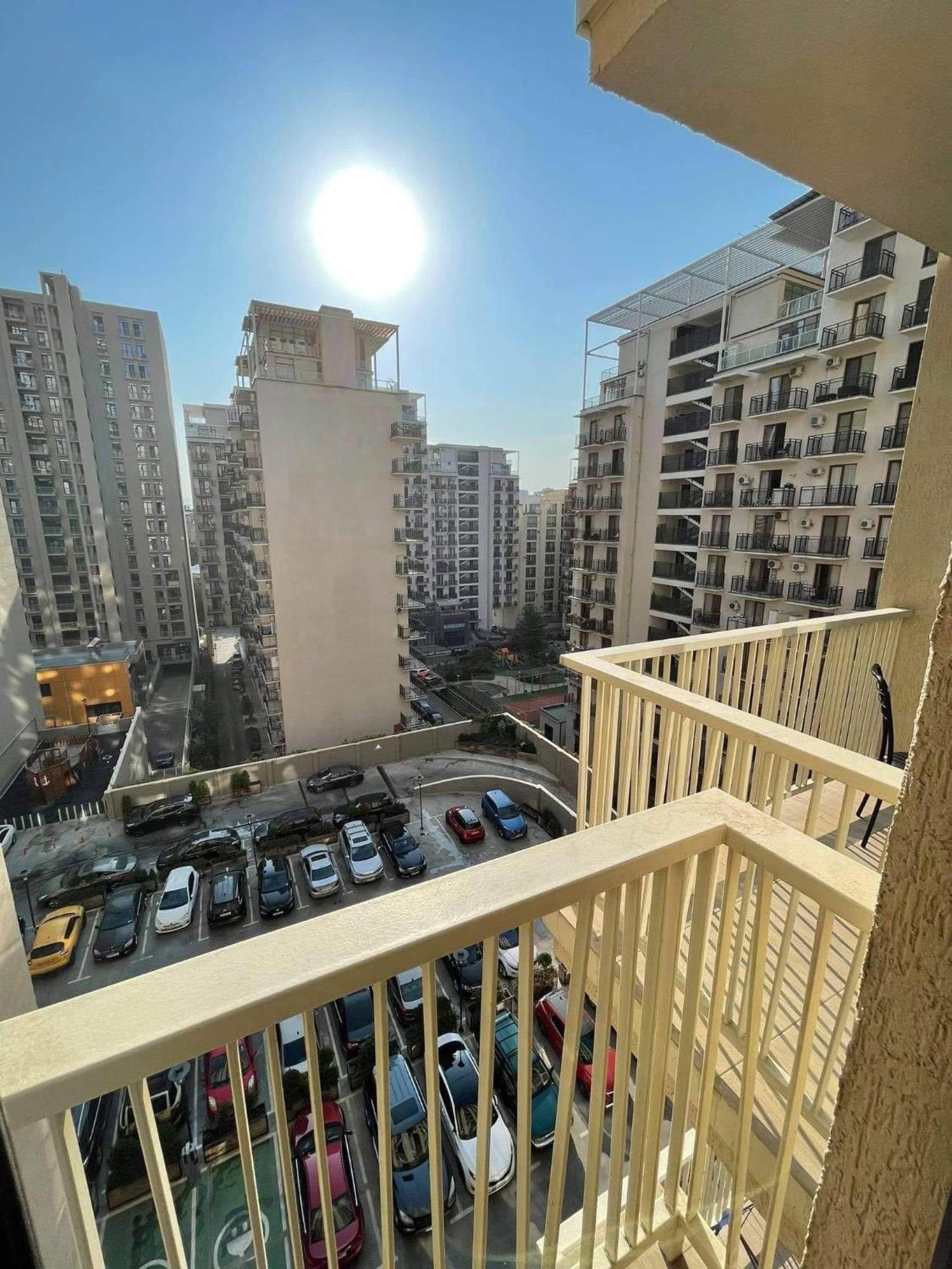 Sol'S M2 White Modern Apartments Тбілісі Екстер'єр фото
