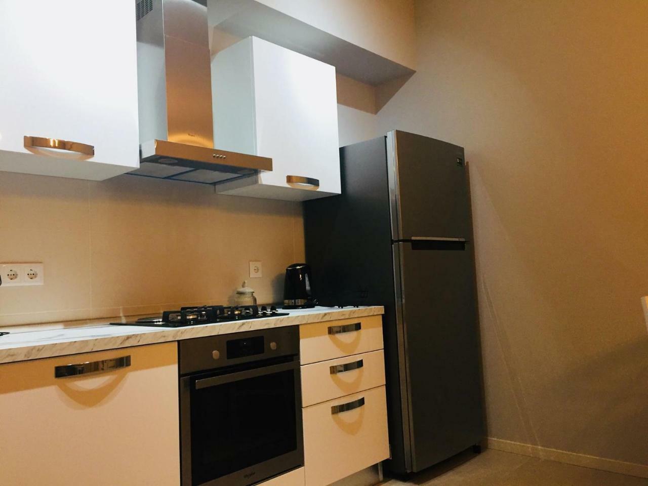 Sol'S M2 White Modern Apartments Тбілісі Екстер'єр фото